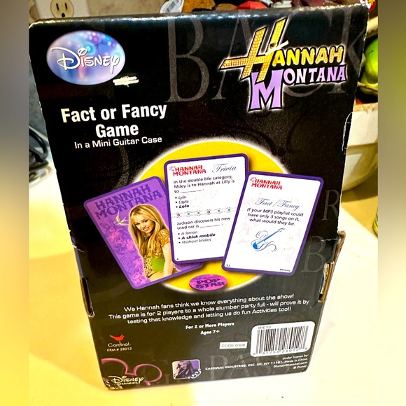 VTG HANNAH MONTANA FACT OR FANCY GAME MINI ZIP STORAGE GUITAR CASE MILEY CYRUS - Picture 4 of 5